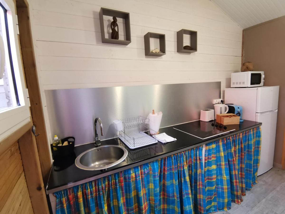 Bungalow La Perle - Jacuzzi - Piscine Saint-Francois  Ngoại thất bức ảnh